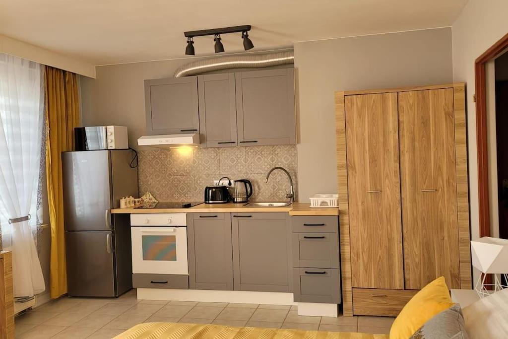 Cozy Modern Apartment Sunrise Studio 35M2 Balcony 3 Persons Краков Экстерьер фото